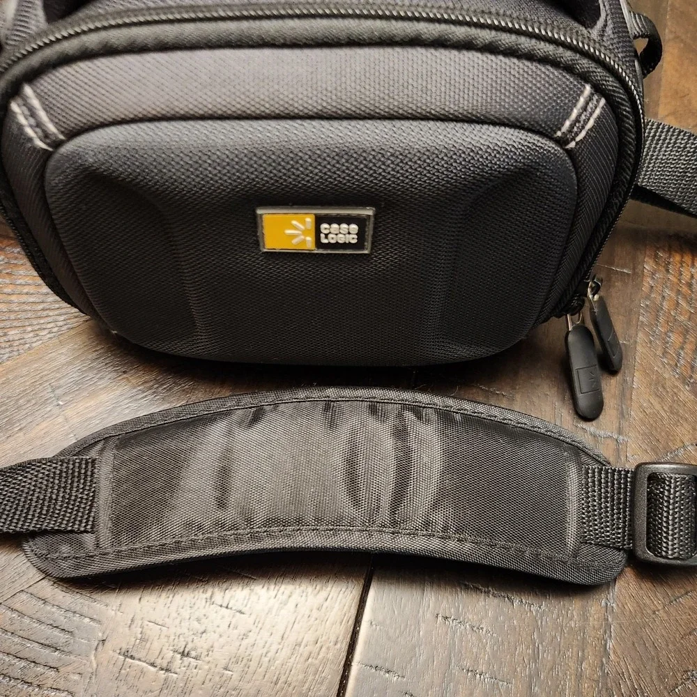 Case Logic QPB-51 Camcorder Bridge Compact System Digital Camera Case Black